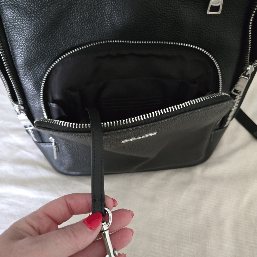 Coach Backpack - Picture 8 of 9